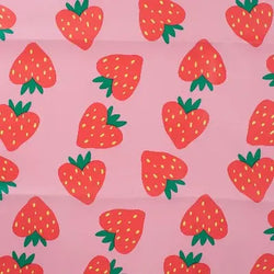 Tissu toile imperméable pour ciré - Fraises fond rose - La boite à tissus