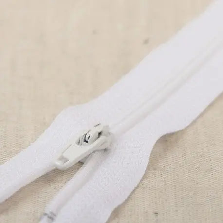 Tirette fine polyester n°2 non séparable 60 cm - La boite à tissus