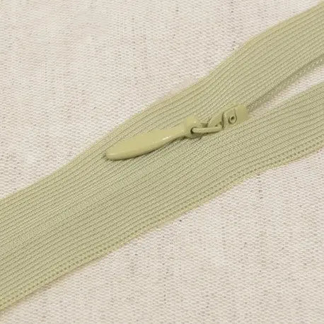 Tirette invisible 22 cm - La boite à tissus